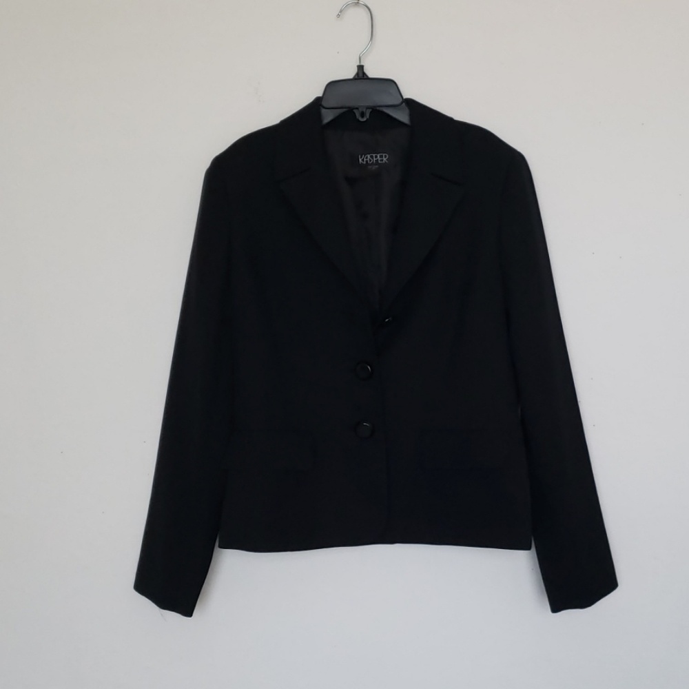 cropped black  blazer